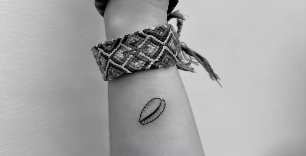 Wrist Tattoos for Sea Lovers - Shell